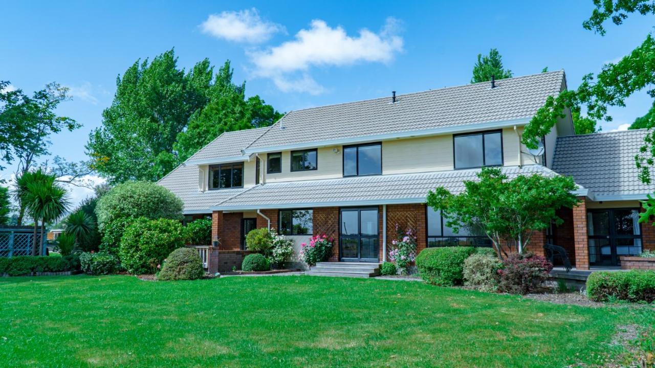 Fairhall Guest Lodge Woodbourne 外观 照片