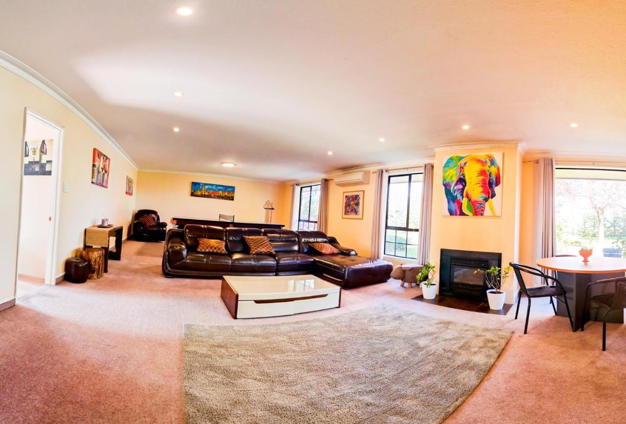 Fairhall Guest Lodge Woodbourne 外观 照片