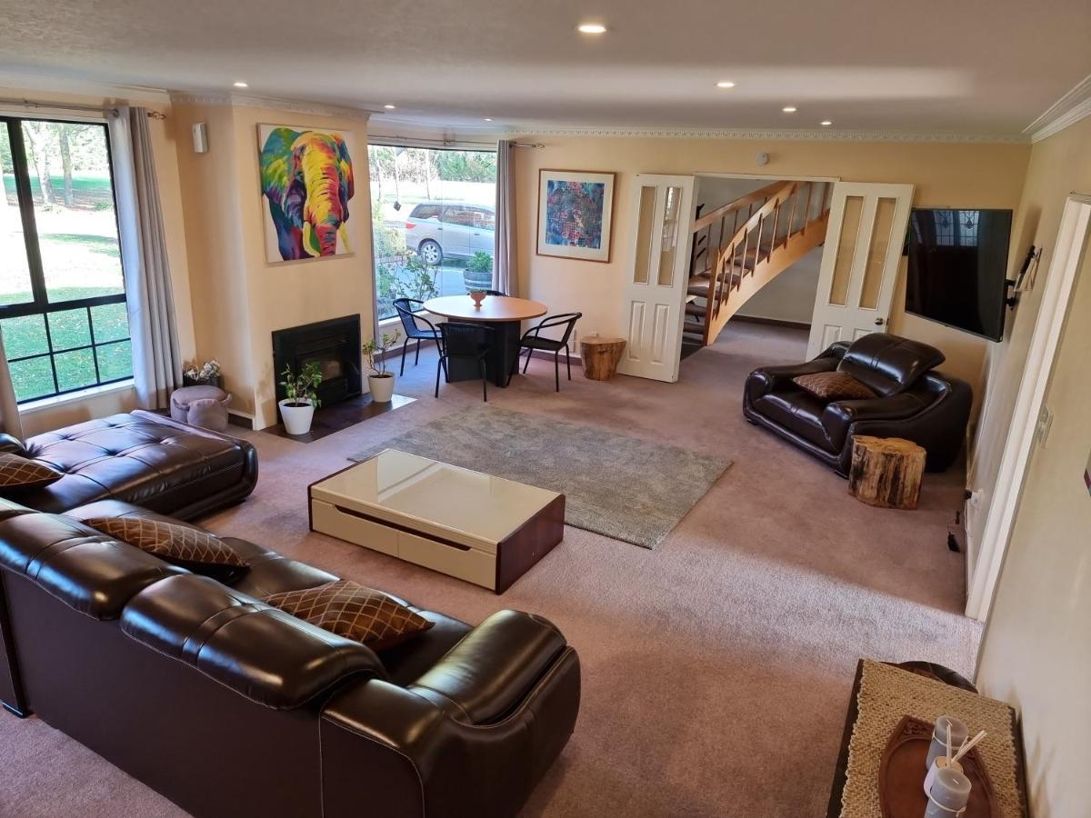 Fairhall Guest Lodge Woodbourne 外观 照片