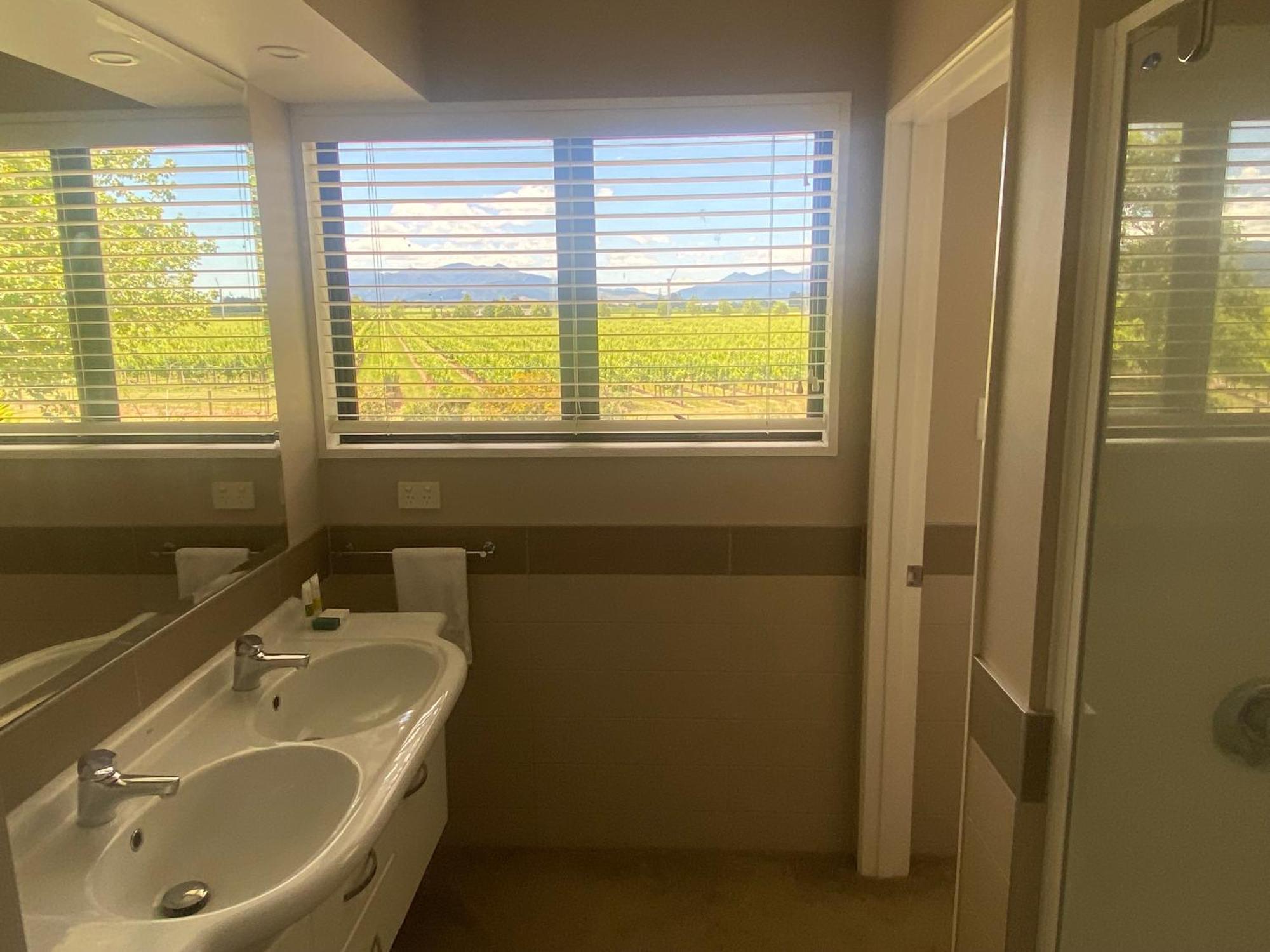 Fairhall Guest Lodge Woodbourne 外观 照片
