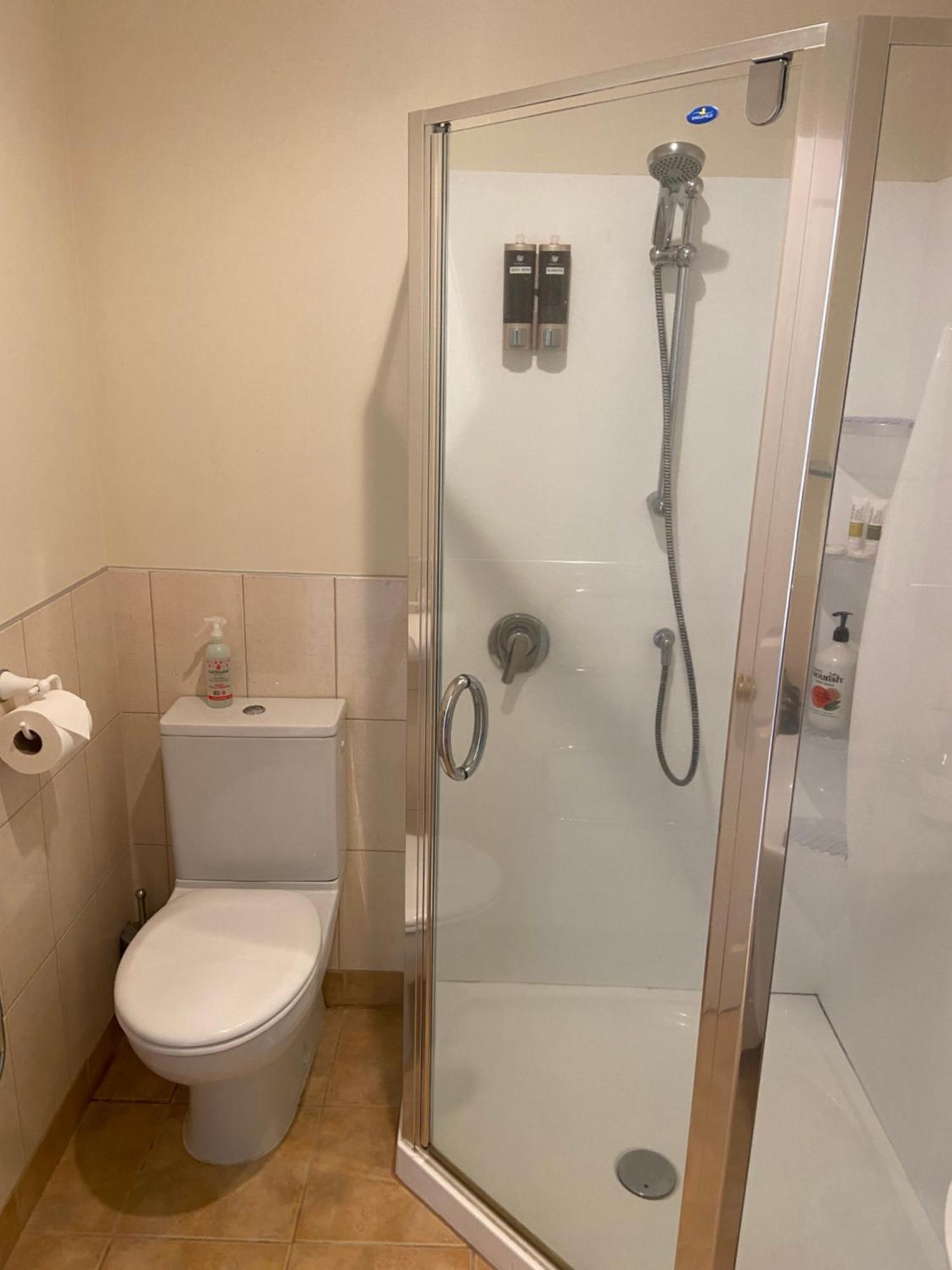 Fairhall Guest Lodge Woodbourne 外观 照片
